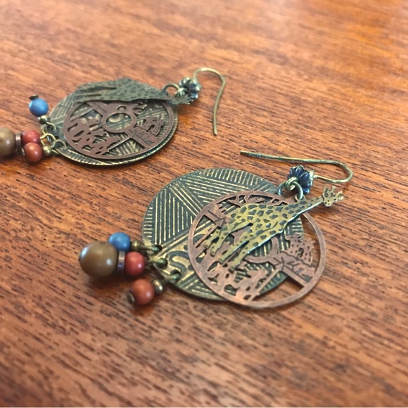 Authentic 1990s giraffe earrings - Picture 1 of 2